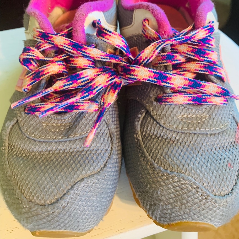 Toddler sneakers size 9